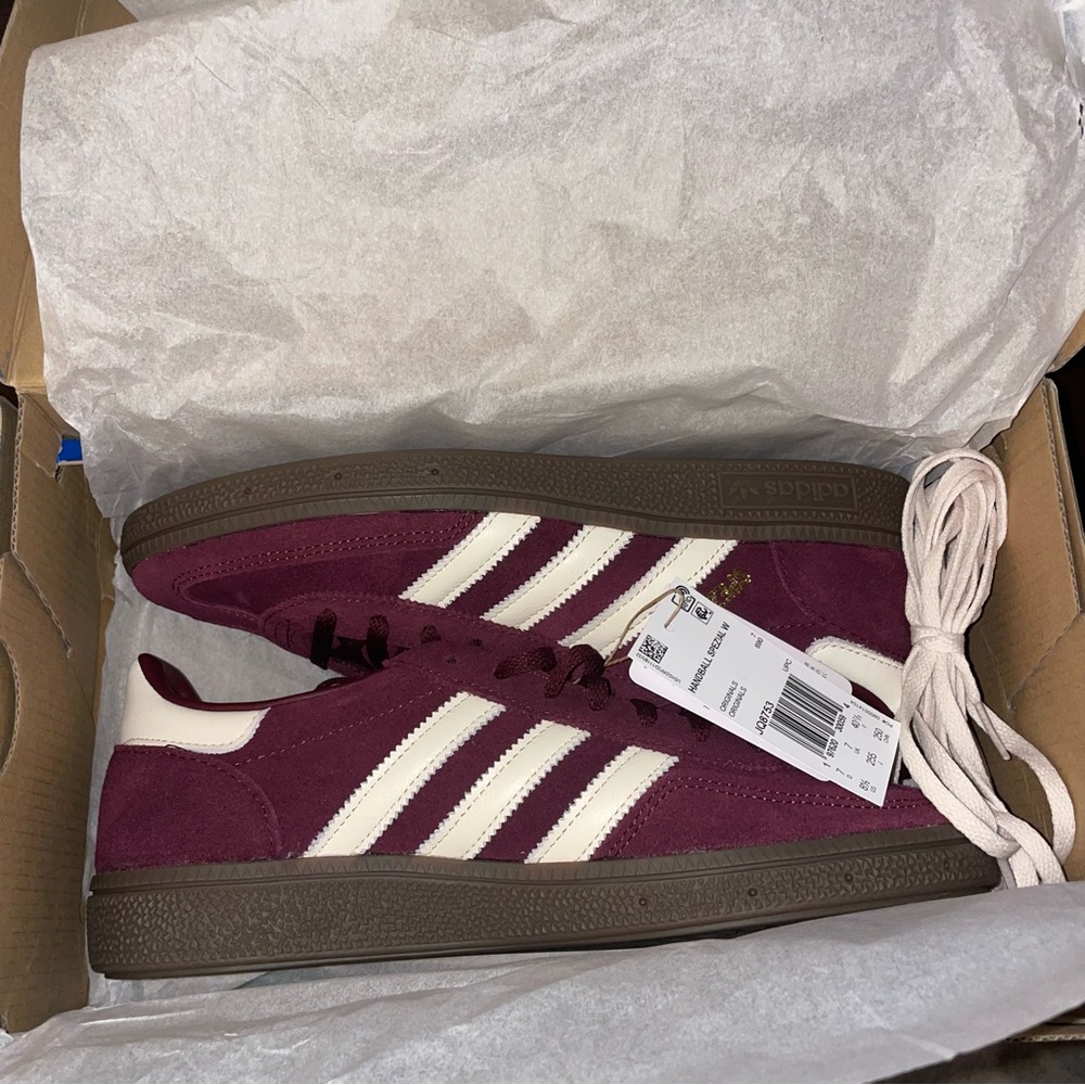 NWT Adidas Spezial Sneakers